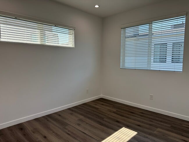 Photo - 4827 Cleon Ave Unit 4827.5 Cleon Ave