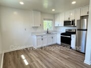 Photo - 3839 Kendall St