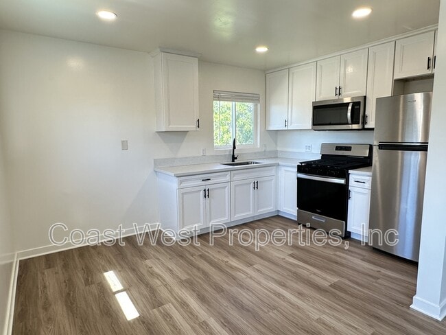 Photo - 3839 Kendall St