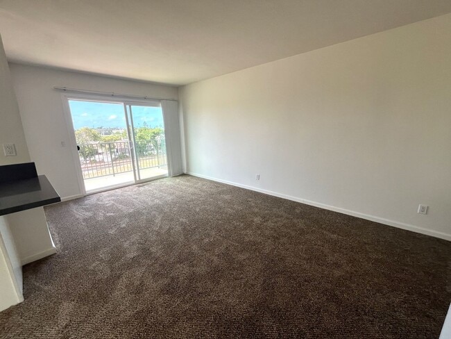 Photo - 811SV Unit 813