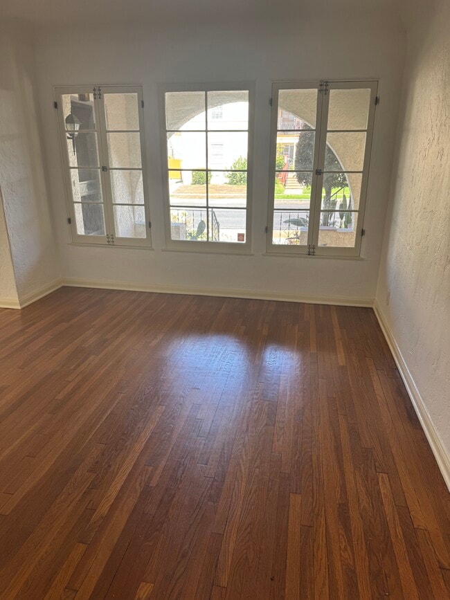 Photo - 7940 Blackburn Ave Unit 7940