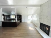 Entry - 8976 Hammond Dr