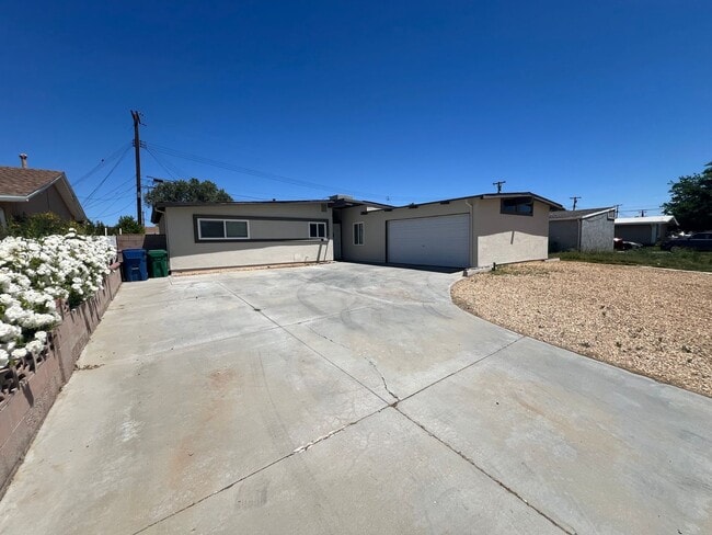 West Lancaster Home - West Lancaster Home