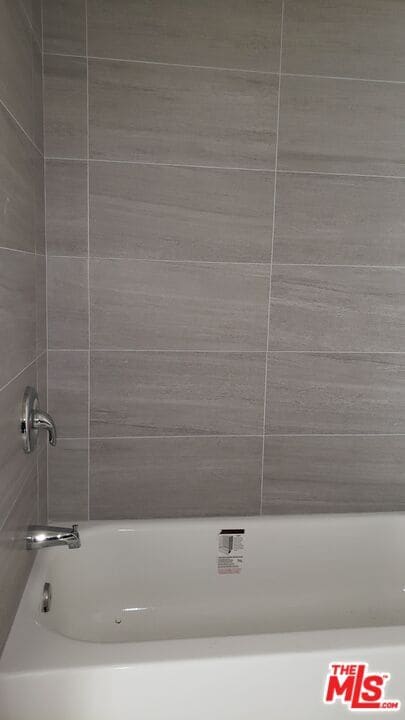 Photo - 418 S Roxbury Dr