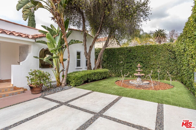 Photo - 409 N Kilkea Dr