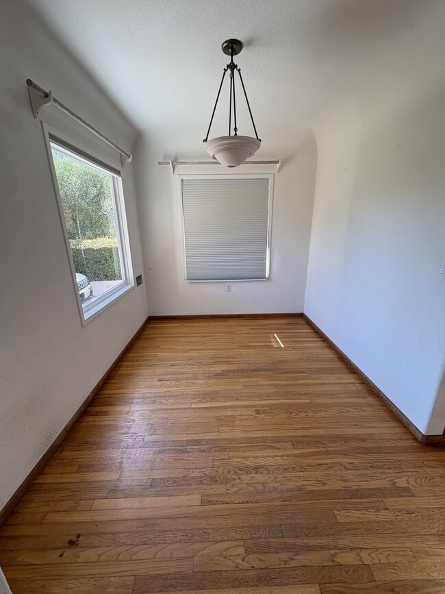 Photo - 1313 Robbins St