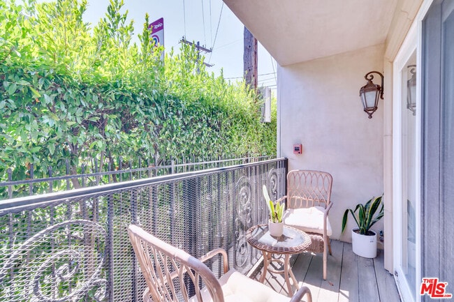 Photo - 3005 Grand Canal