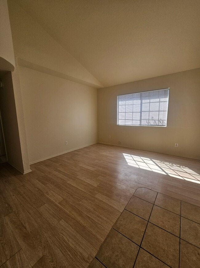 Photo - 12th St Omid Unit #1