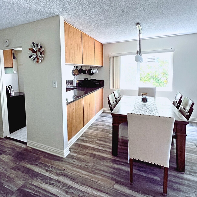 Photo - Hermosa Palm Haven