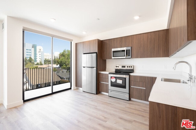 Photo - 1126 Cornwell St Unit 109