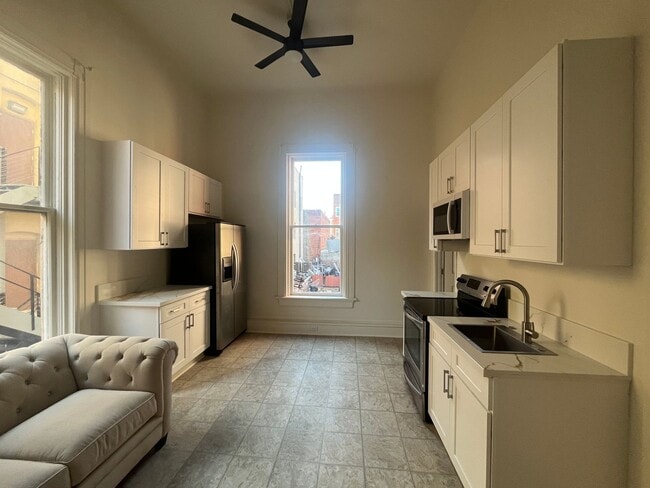 Building Photo - 444 G St Unit 1