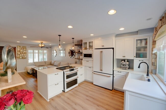 Photo - 8490 Via Sonoma