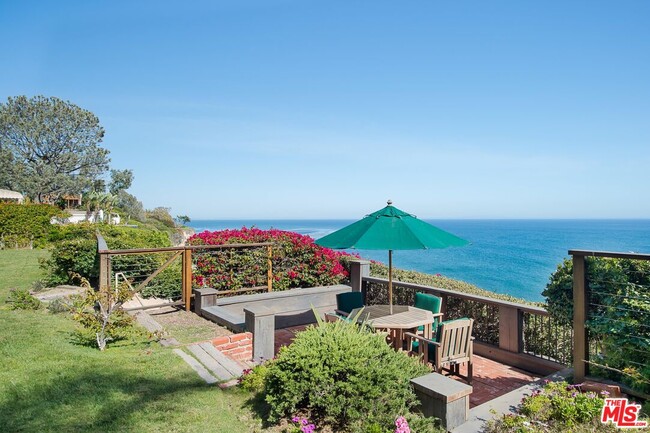 Photo - 29008 Cliffside Dr House