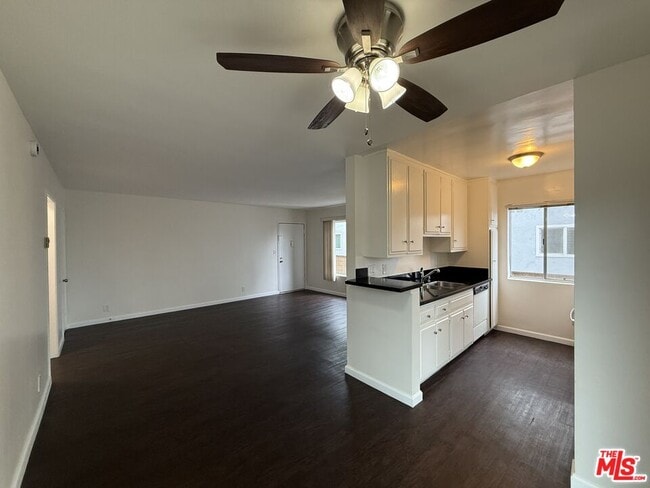 Photo - 3660 Watseka Ave Unit 1