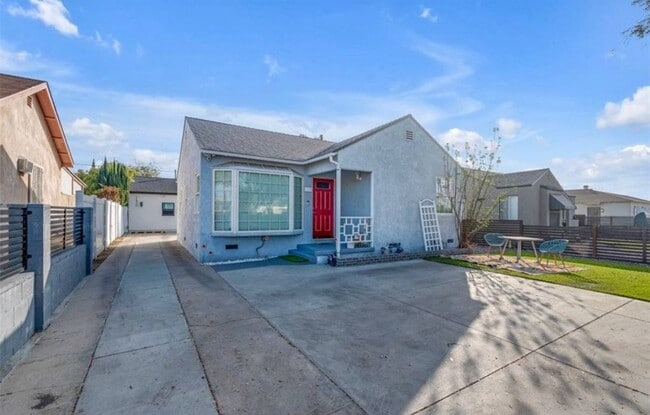 Photo - 7418 Farmdale Ave