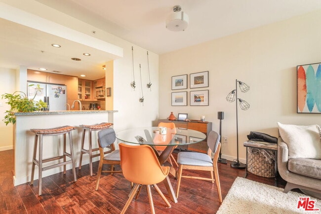 Photo - 13700 Marina Pointe Dr Unit 415