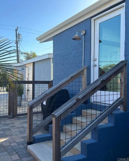 Photo - 142 E Glaucus St