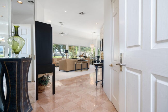 Photo - 75417 Spyglass Dr