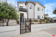 Photo - 3955 1/2 S Budlong Ave Unit 3955