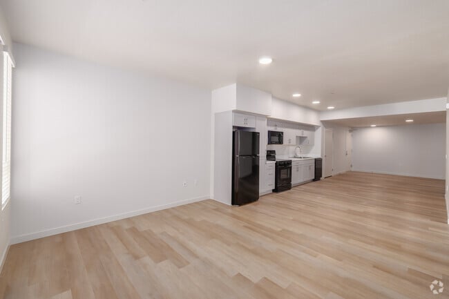 4BR, 2BA - 1,400SF - Dining Room/ Kitchen - Symphony at Del Sur