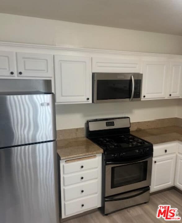 Building Photo - 760 Earlham St Unit 4 Rental