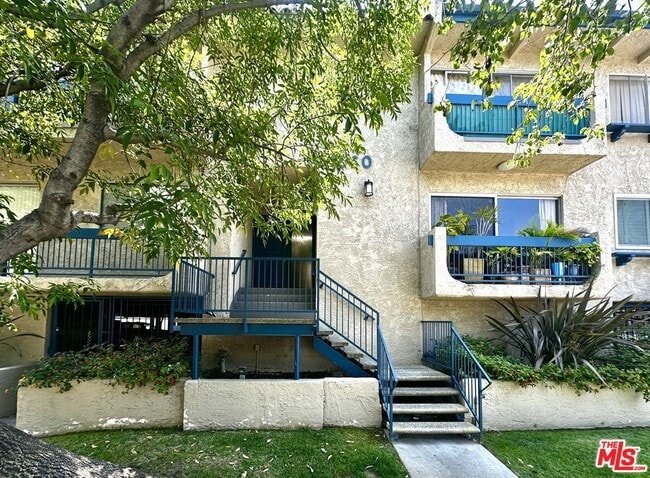 Building Photo - 14560 Clark St Unit 102