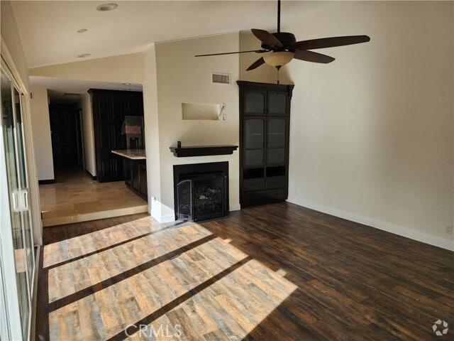 Building Photo - 29355 Edgewood Rd Rental