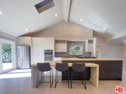 Photo - 15424 Camarillo St