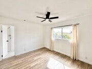 Photo - 716 W 81st St Unit 10