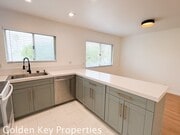 Photo - Welcome to your new coastal retreat in Oce... Apartment Unit D