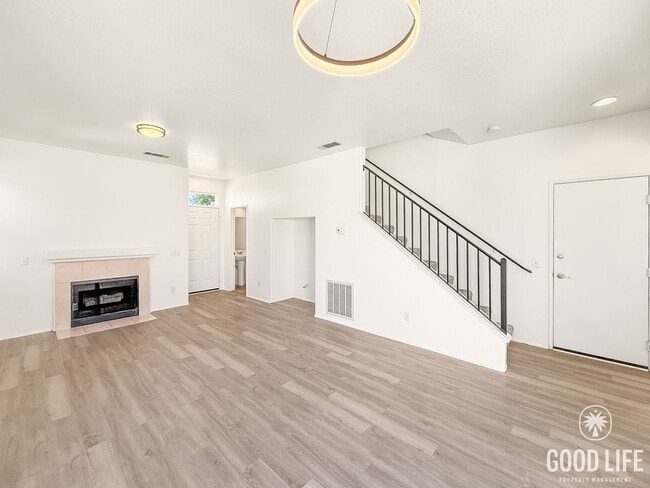 Photo - Beautiful 3B/2.5BA Home in Mira Mesa for Rent!