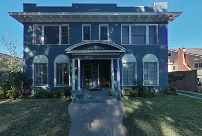 Photo - 207 W Windsor Rd Unit 207