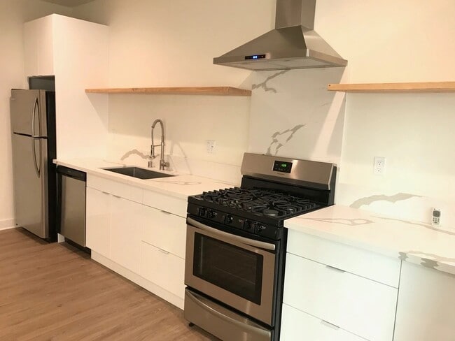 Photo - 1327 N Kingsley Dr Unit 3