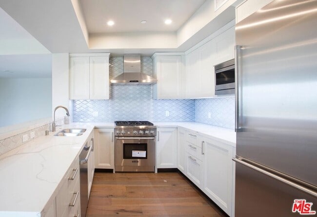 Building Photo - 1500 S Beverly Dr Unit 102