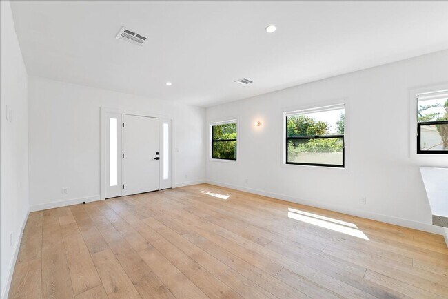 Photo - 3377 N Eagle Rock Blvd