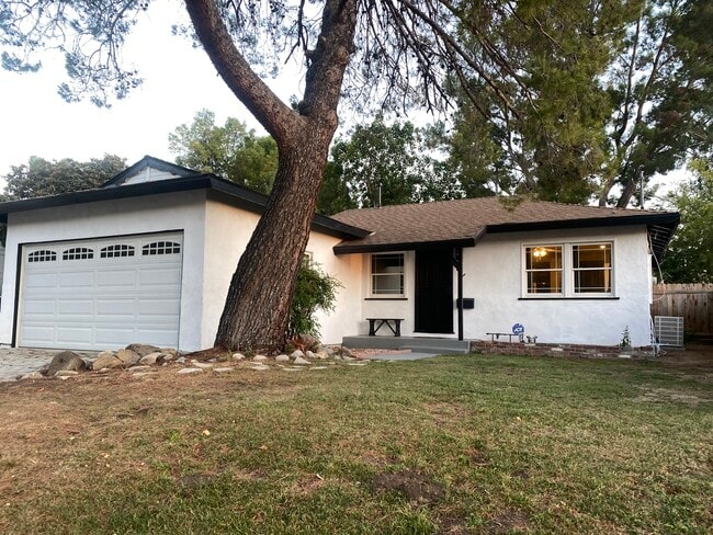 Building Photo - 7808 Ellenbogen St Rental