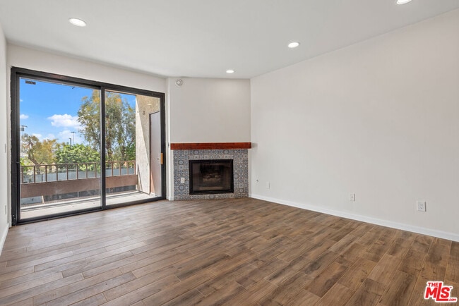 Photo - 8707 Falmouth Ave Unit 221