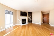 Photo - 1633 S Bentley Ave Unit 102