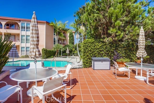 Territory with pool and jacuzzi redone last month - 2035 4th St Unit 303C