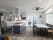 Photo - 917 Helmsdale Ave