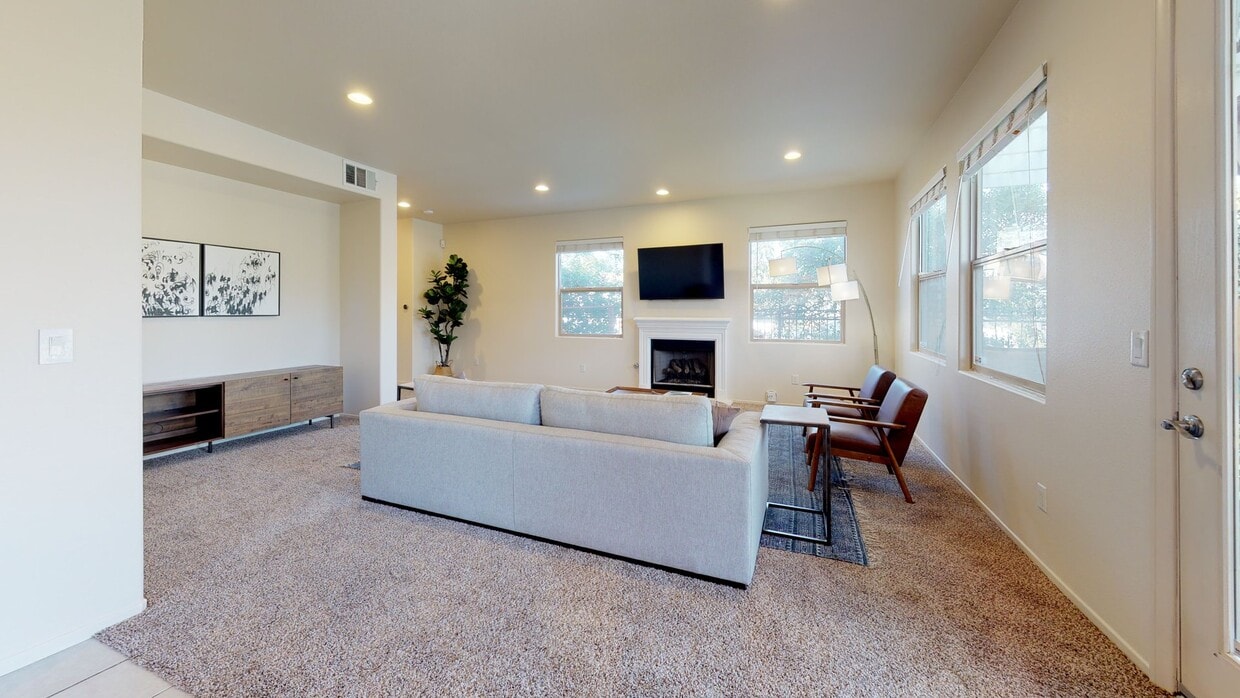 3D Tour - 7858 Irvine Ave House