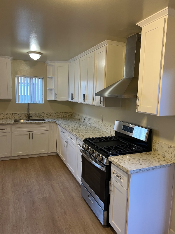 Photo - 1620 1/2 W 219th St House