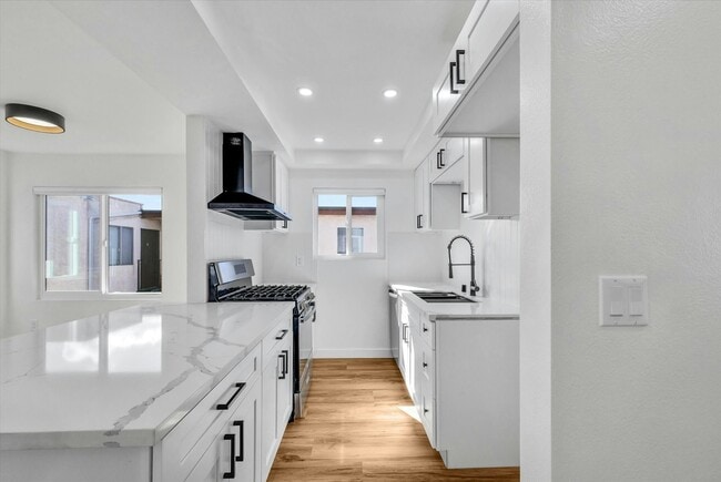 Building Photo - 18652 Libra Cir Unit 3