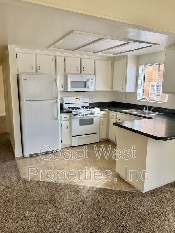 Photo - 4695 Bancroft St Unit 1