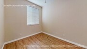 Photo - 916 Essex Rd