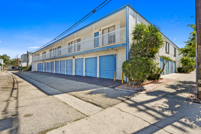 Photo - 909 N. Wilmington Blvd.