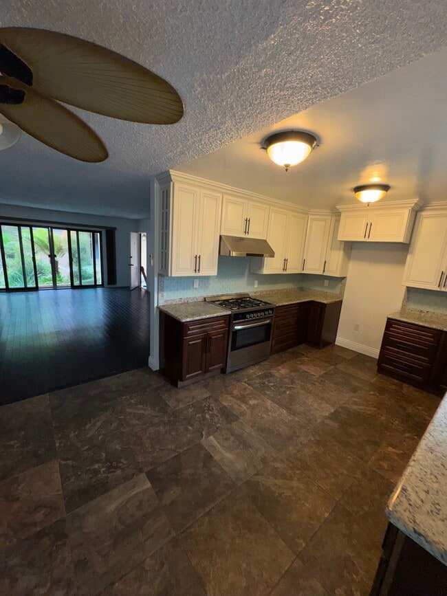 Photo - 4404 Don Miguel Dr Unit 3