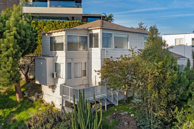 Photo - 8412 Franklin Ave