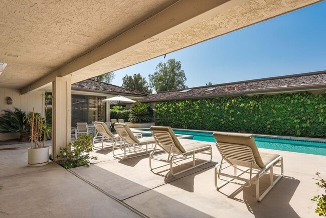 Photo - 22 Dartmouth Dr