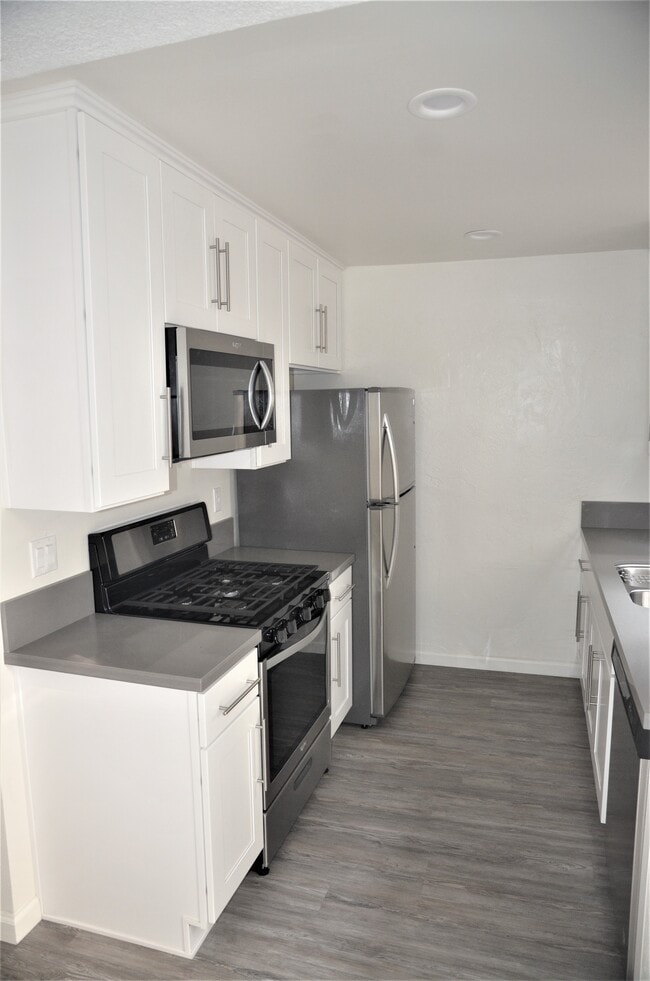 Building Photo - 2202 Clark Ln Unit 3